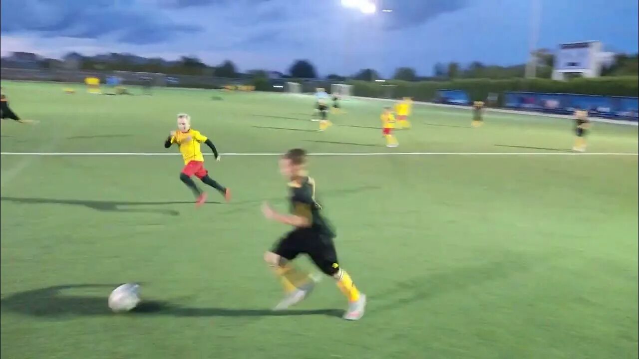 Матч англия иран. Сибсельмаш малый каток на улице. Игра дюсш евпатория 2012 против инкомспорта 2012. Спортивная школа евпатория забирник. Матч тв.