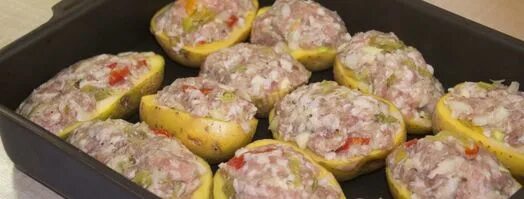 Картофель фаршированный фаршем. Фаршированная картошка с фаршем в духовке. Картофель фаршированный грибами. Лодочки из картофеля с фаршем в духовке. Картофельные ватрушки с фаршем.