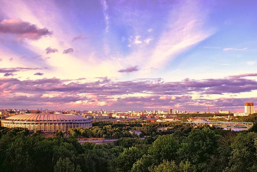 Воробьевы горы москва площадка. Москва Воробьевы горы смотровая площадка. Смотровая площадка МГУ Воробьевы горы. Воробьевы горы видовая площадка. Воробьевы горы смотровая площадка панорама.