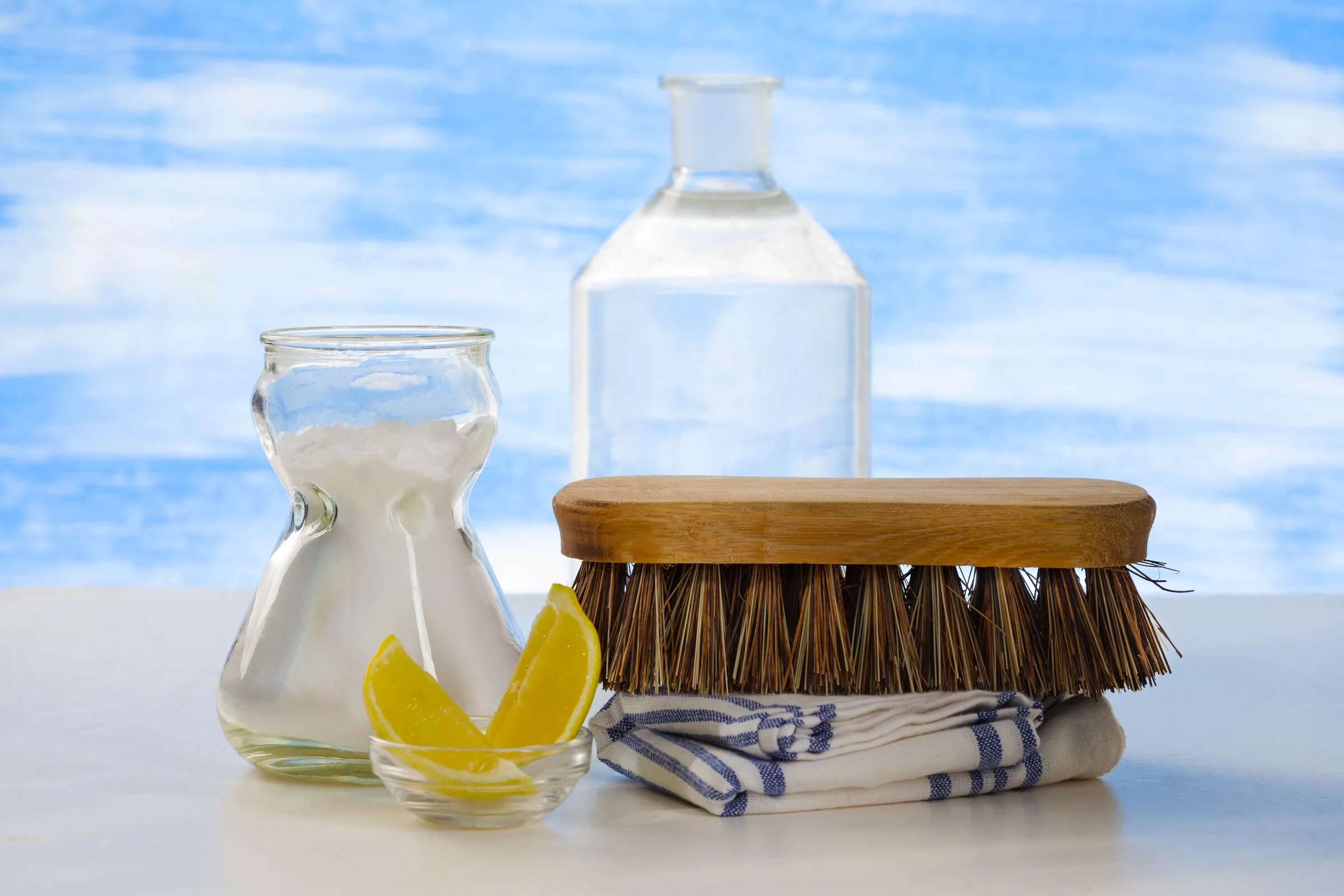 Натуральные моющие составы. Натуральные моющие составы. Мыла моющих средств. Экологичная бытовая химия. Экологически чистые средства для уборки.