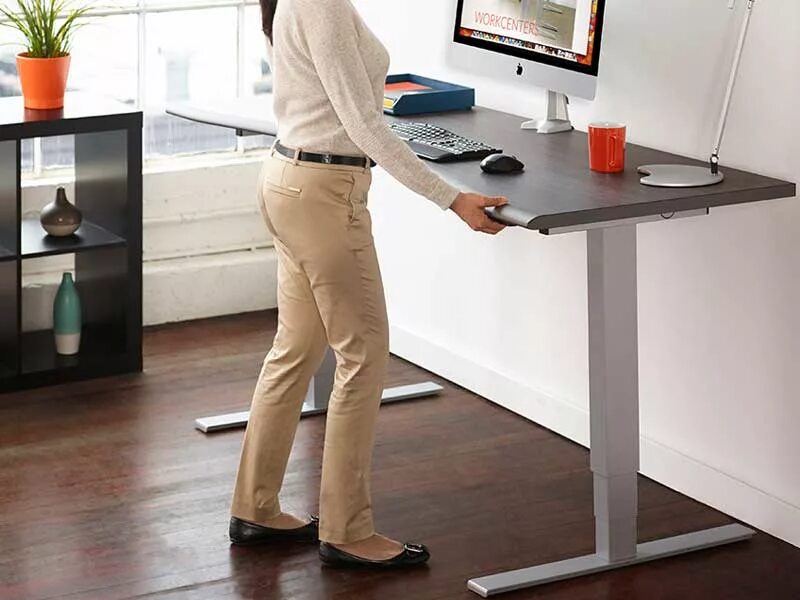Standing desk. Стендинг деск. Standing eu. Steelcase ology. Standing desk.