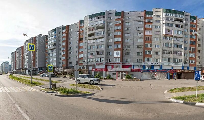 Торговый центр мир сургут. Комсомольский 25 сургут. Комсомольский проспект 13 сургут. Комсомольский , 25. Сургут 2008 проспект комсомольский.