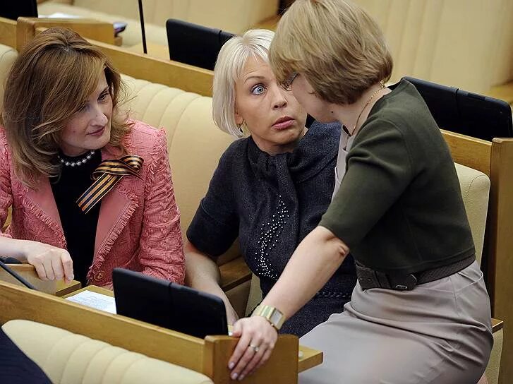 Баталина дума. Дума женщины депутаты. Представительницы слабого пола. Представительницы слабого пола. Вечерний образ.