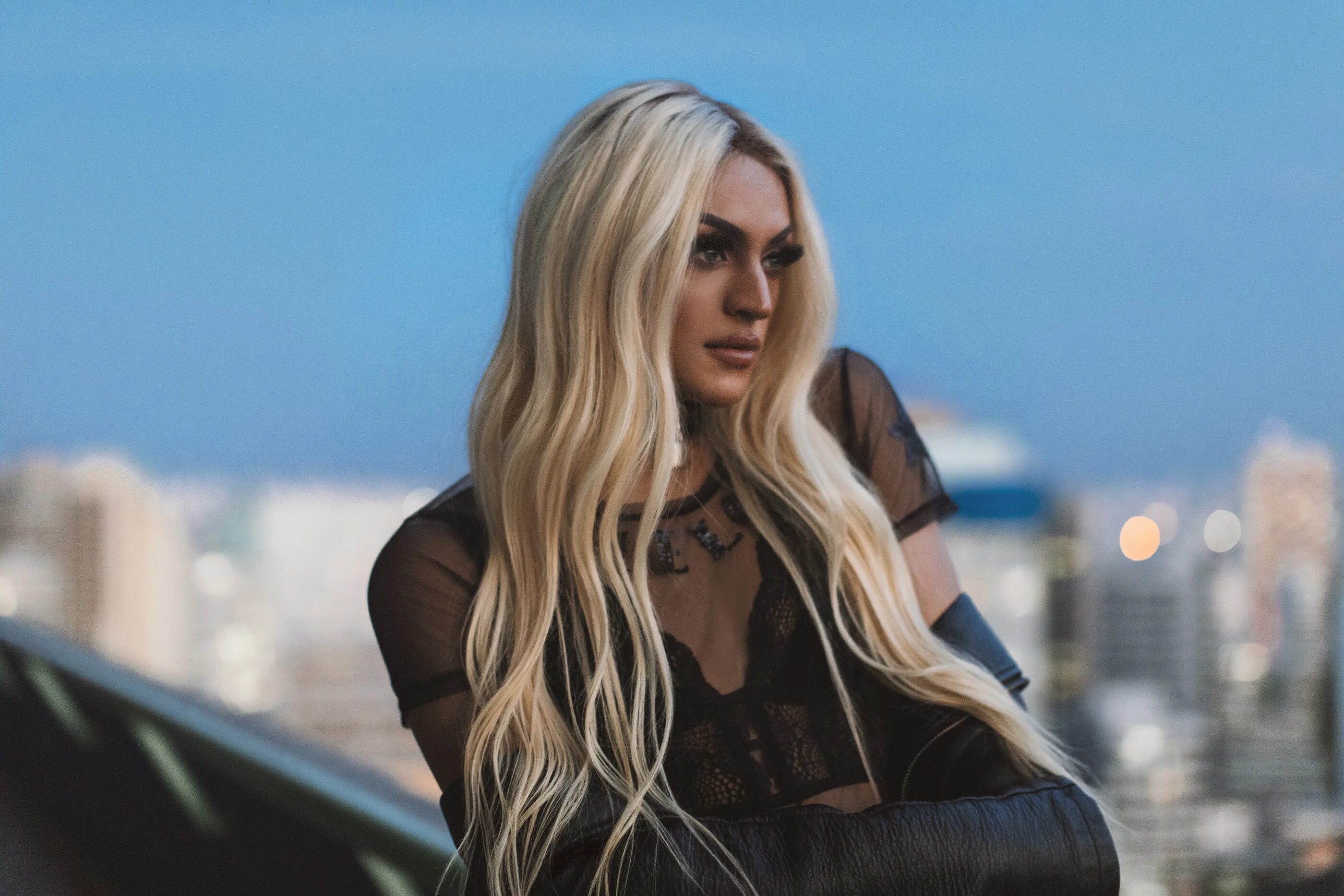 Пабло виттар рост. Севдализа нидерландская певица. Sevdaliza pabllo vittar yseult ремикс. Sevdaliza pabllo vittar yseult ремикс. Севдализа.