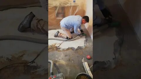 Девушку залили бетоном