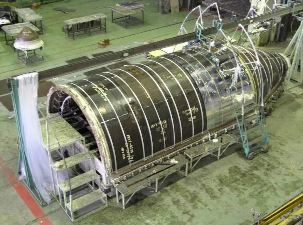 Изделие ракетно космической техники. Композитные материалы в ракетостроении. СКТБ пластик. Композиционные материалы в ракетостроении. Композитные материалы в ракетной технике.