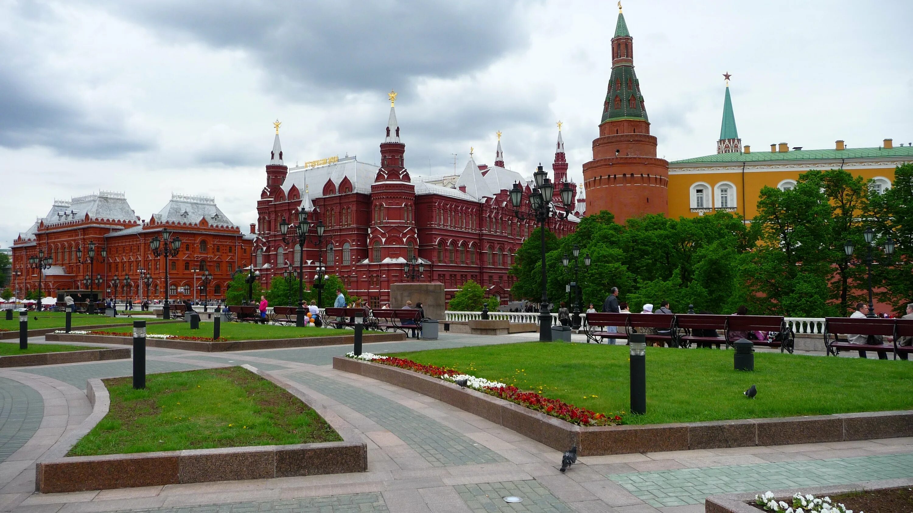 Красная площадь Третьяковская галерея. Москва Кремль красная площадь. Центр Москвы красная площадь.