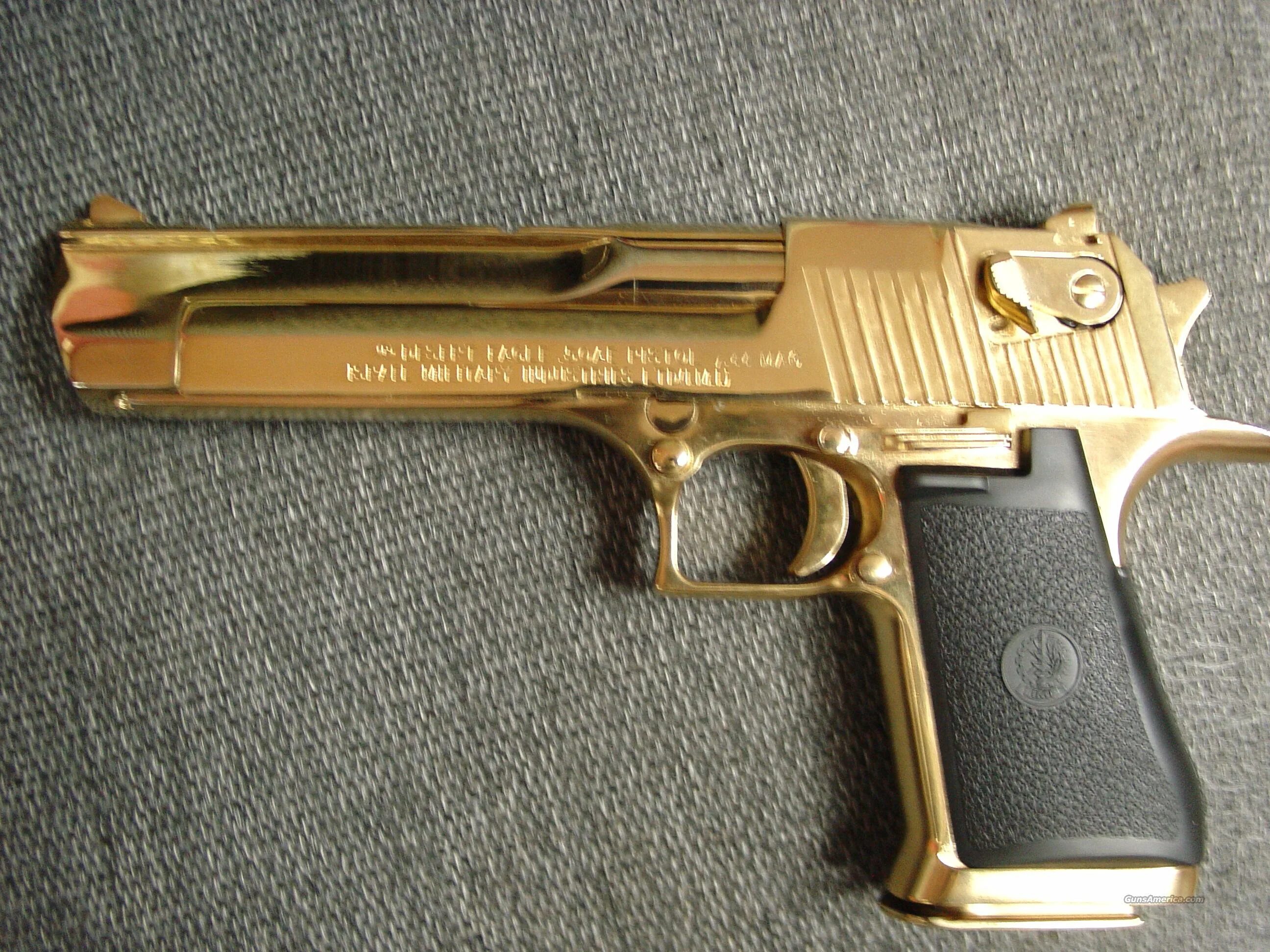 Голд дигл. Desert Eagle Mark XIX 50ae. Desert Eagle 50 золотой. Desert Eagle 50 калибра.