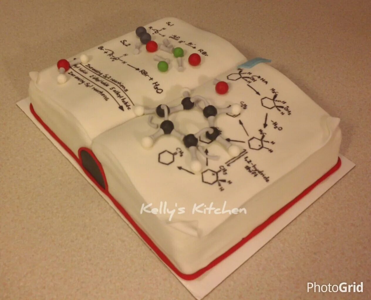 С днем рождения химику. Торт для химика. Торт биологу. Украшение торта для химика. Торт для химика на день рождения.