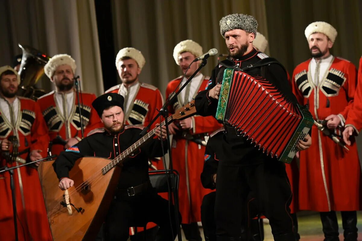 Кубанский казачий хор. Группа Кубанский казачий хор. Кубанский казачий хор ККХ. Кубанский казачий хор концерт. Песня казаки хор