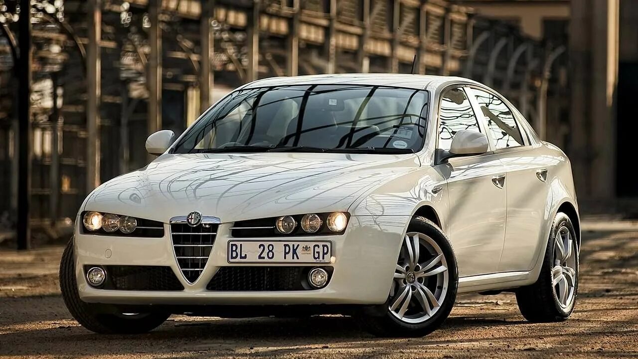 Альфа без ромео. Alfa Romeo 159. Машина Alfa Romeo 159. Alfa Romeo 159 (939). Alfa Romeo 159 2008.