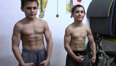 Стал юношей