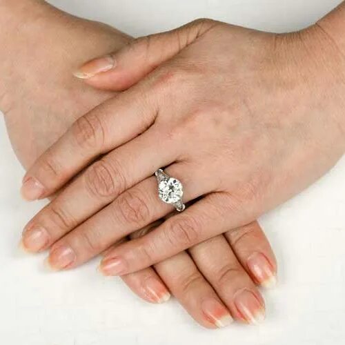 Кольцо тиффани 0. Moissanite ring. Кольцо с бриллиантом 5 карат. Кольцо graff с бриллиантом. Кольцо с бриллиантом 20 карат.