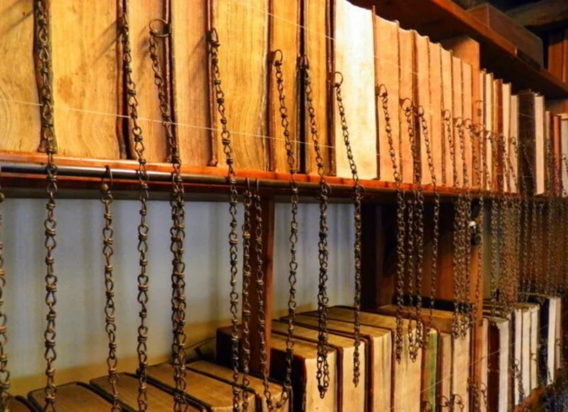 У ивана 3 была библиотека рукописных книг. У ивана третьего была богатая библиотека рукописных. У ивана 3 была богатая библиотека рукописных книг да или нет. Могло ли такое быть найди одно неверное утверждение. Коран 51 55.