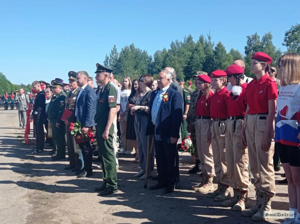 144 дивизия ельня. 144 мсд ельня. 144 мотострелковая дивизия ельня. 144 мотострелковая дивизия смоленск. 144-я гвардейская мотострелковая дивизия ельня.