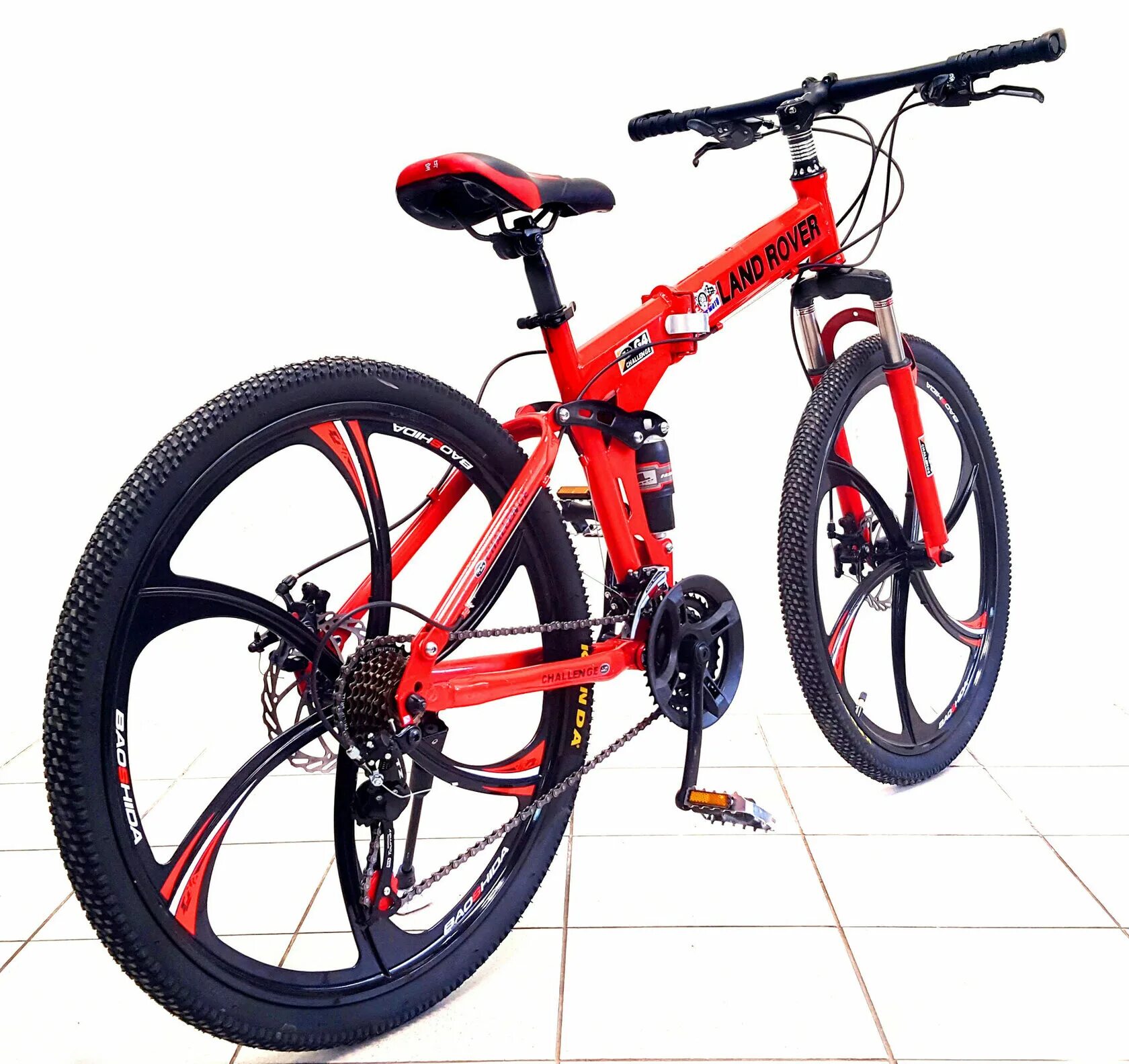 Велосипед ленд Ровер красный. Велосипед двухподвес 20 дюймов колёса. Велосипед на 24 дюйма ленд Ровер. Велосипед фэтбайк Land Rover.