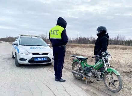 Обязан ли водитель мотоцикла уступить вам дорогу