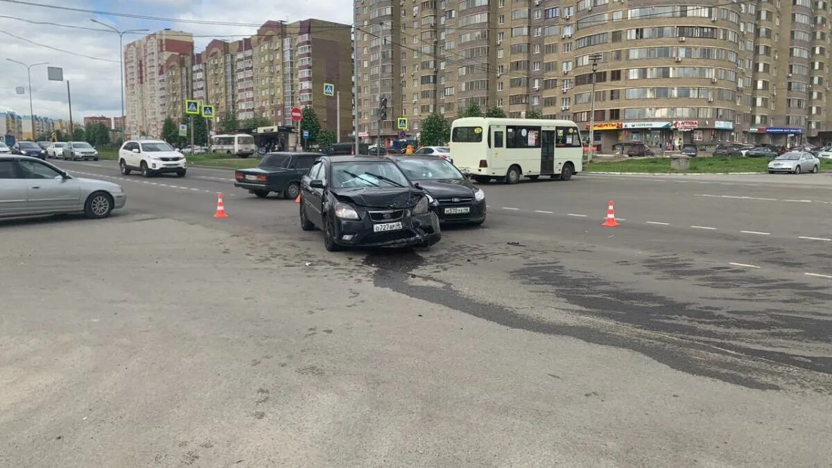 Курск ракетная опасность сейчас последние новости. Курск авария на Клыкова Сумская. Курск улица Клыкова 39а. Клыкова 39 Курск. Авария на Клыкова в Курске 17.10.