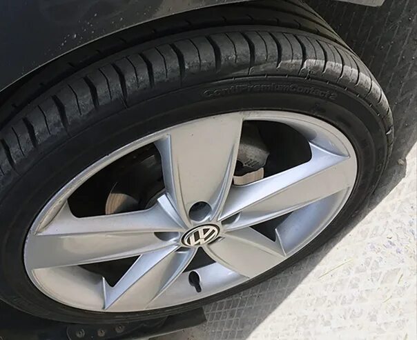 Шины для фольксваген поло седан r14. Летняя резина на поло. Volkswagen polo 2022 зимние колеса. Колеса на поло седан 185/60r15. Колеса поло седан размер r15.