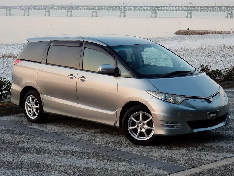 Тойота Эстима. Тойота Эстима 4вд. Минивэн Тойота Эстима. Toyota Estima Hybrid 3 поколение.