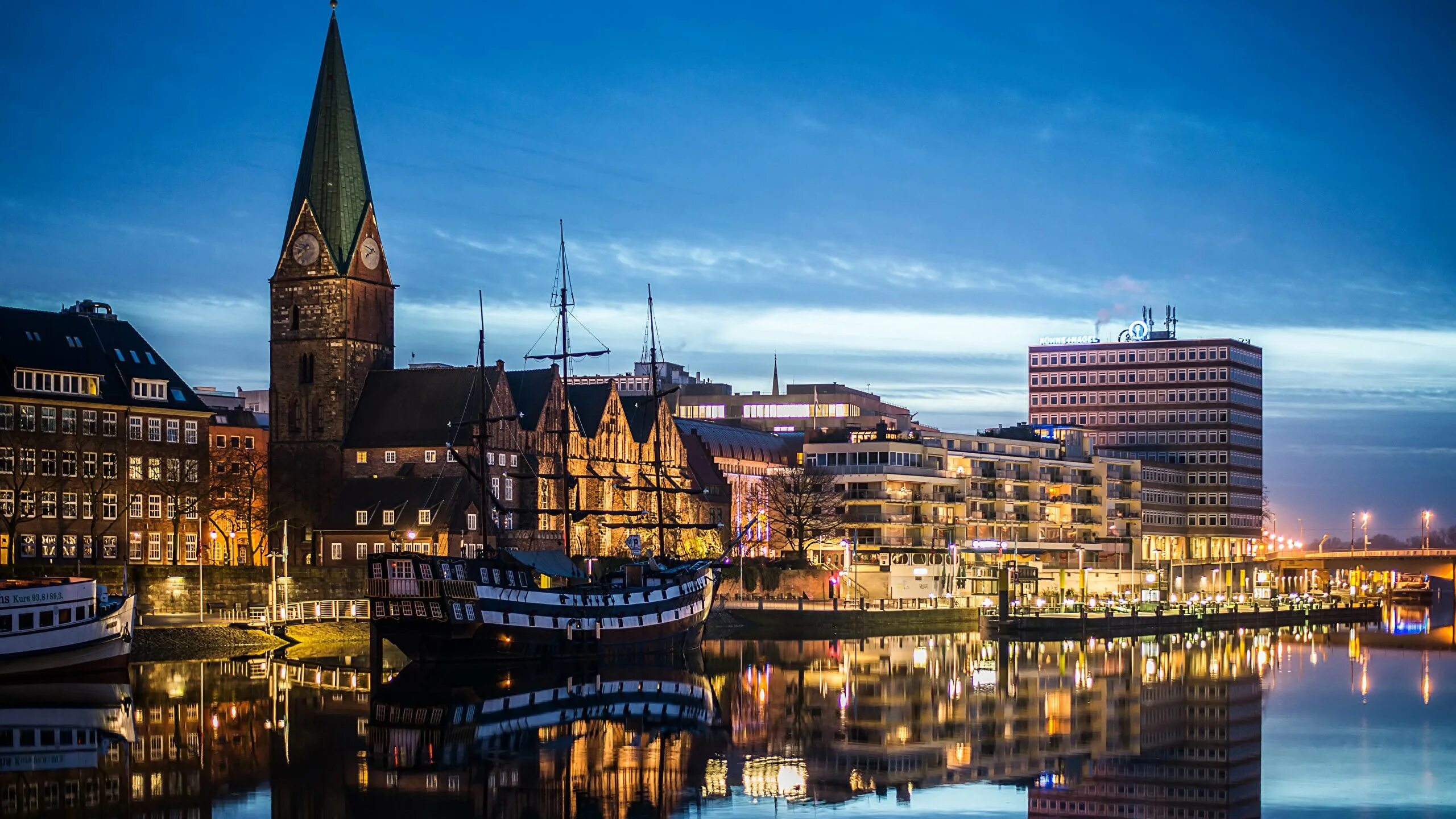 Город бремен страна. Бремен город в Германии. Город Бремен (Bremen). Bremen Германия Гамбург. Вольный Ганзейский город Бремен.