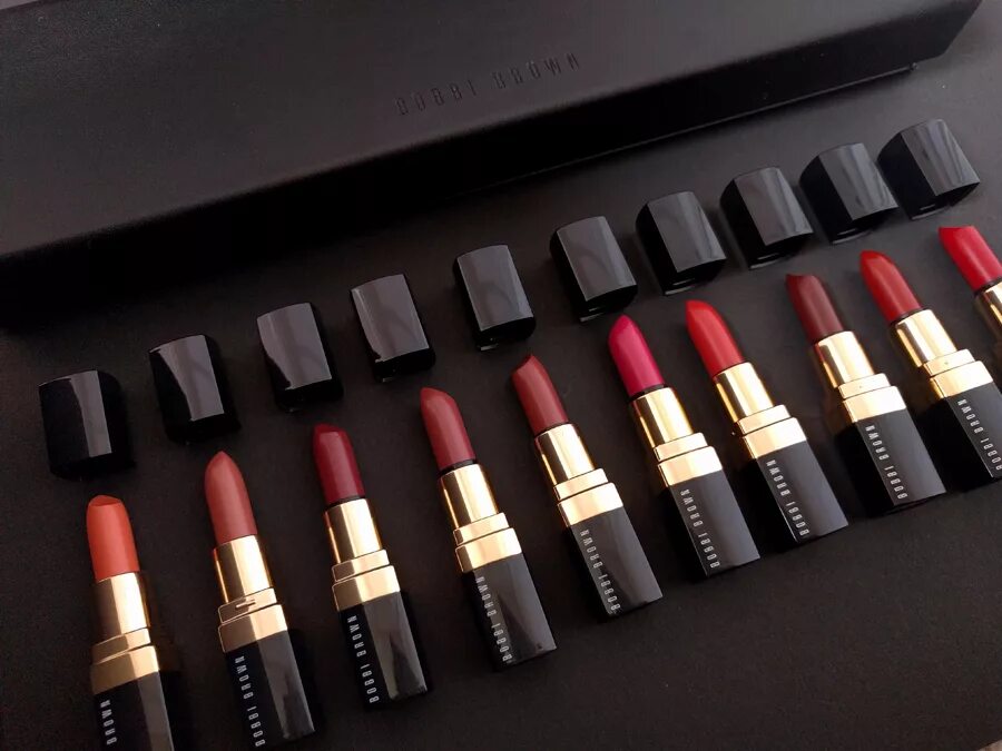 Bobbi brown помада. Бобби Браун набор помад. Помада Bobbi Brown Regal. Bobbi Brown Crown Jewel. Bobbi Brown помада Red Velvet.