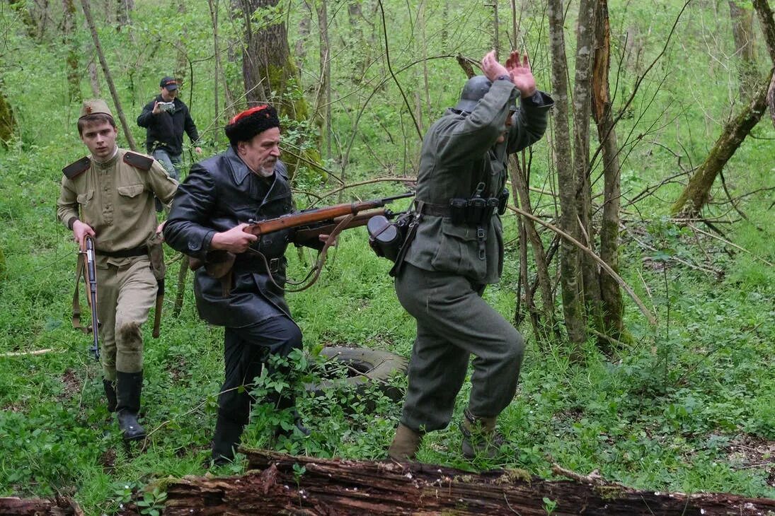 Засада партизан. Партизаны. Партизаны в засаде. Современные Партизаны. Современные Партизаны в России.