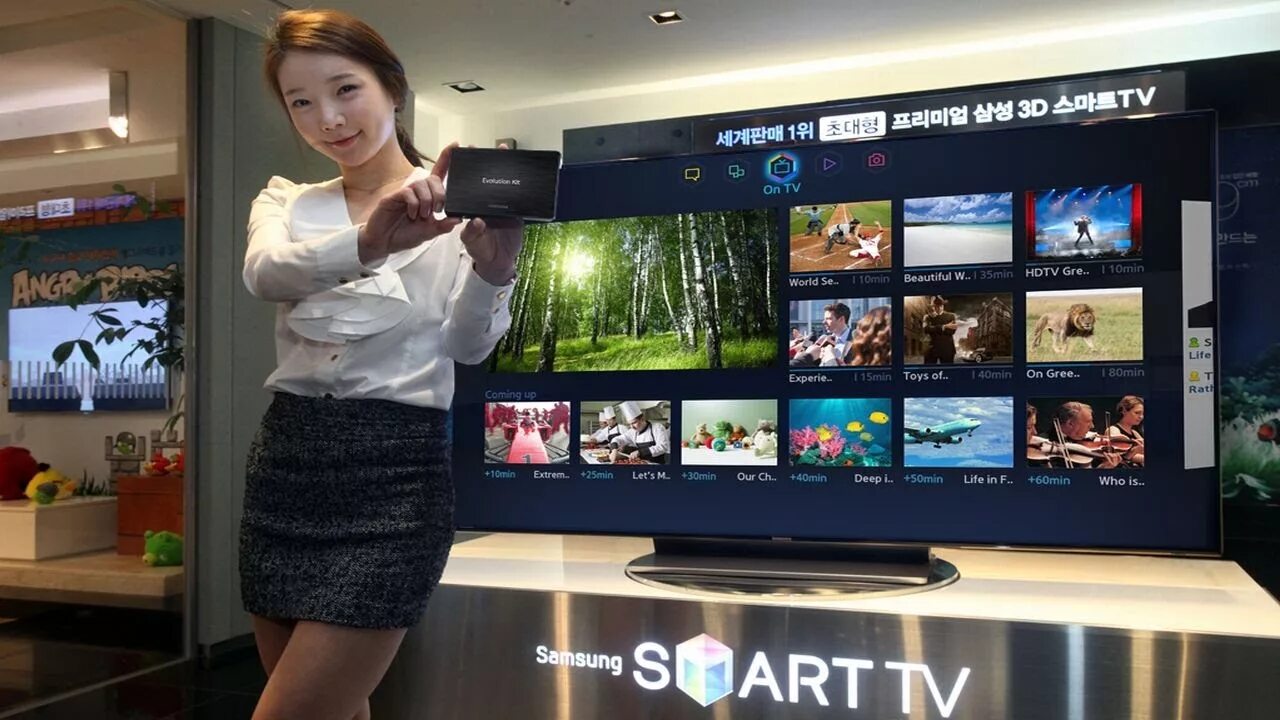 Работа телевизора самсунг. Samsung Smart TV. Samsung Smart TV 2013. Телевизор самсунг смарт ТВ 2013. Samsung 2013 ТВ смарт модель.