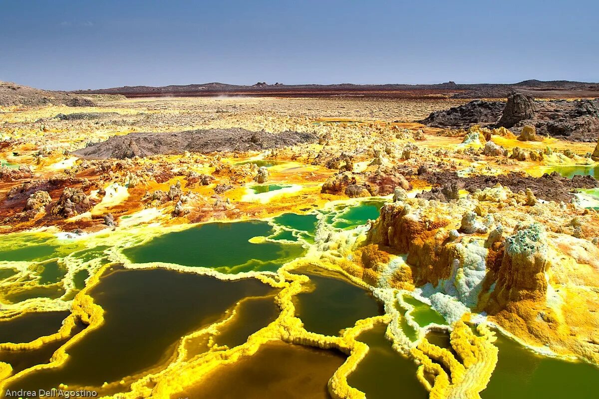 Самая жаркая страна в этом году. Пустыня Данакиль Эфиопия. Долина Даллол Эфиопия. Вулкан Даллол Африка. Вулкан Даллол Эфиопия — впадина Данакиль.