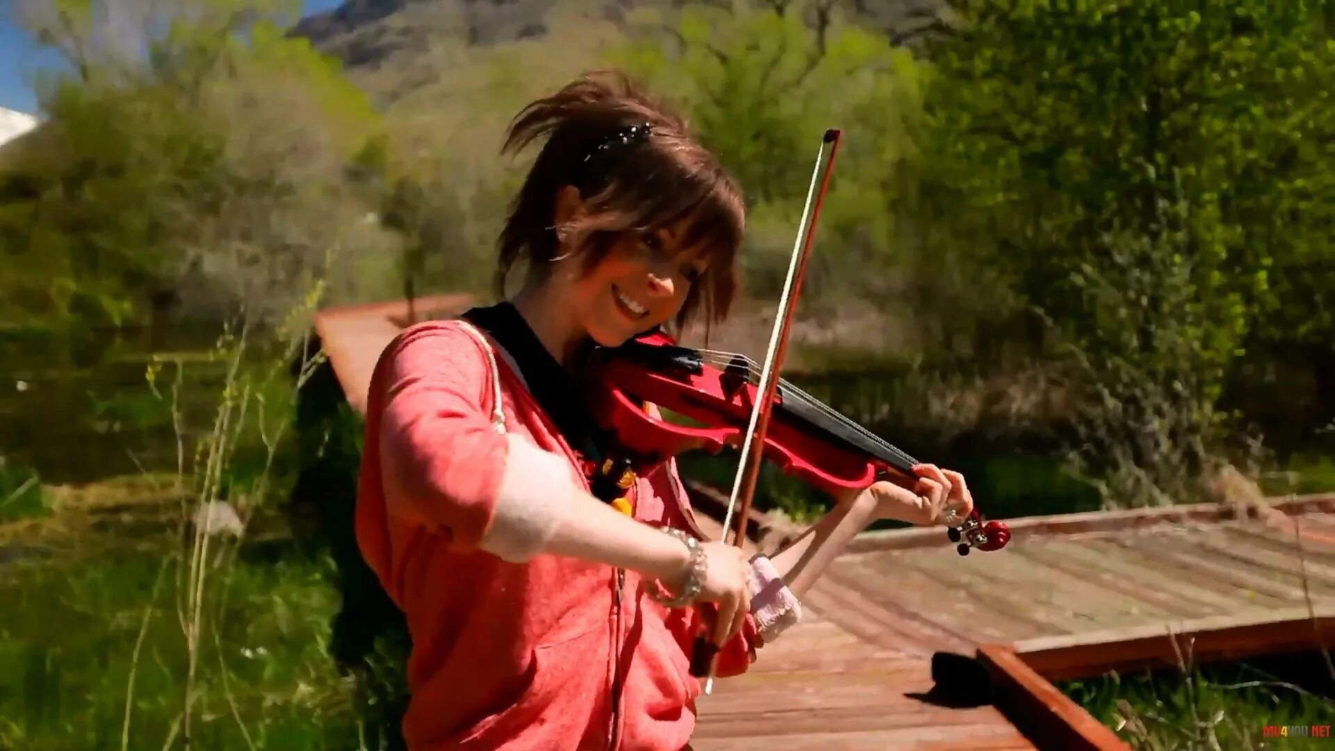 Lindsey stirling клипы. Линдси стирлинг 2014. эпик виолин герл. lindsey stirling elements. alisha violin.