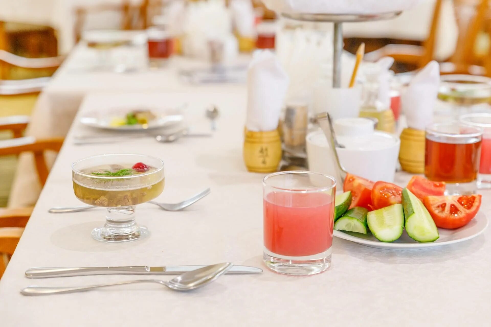 питание полный пансион. полупансион завтрак. размещение и трехразовое питание. заполярье питание санаторий заполярье. заполярье санаторий сочи шведский стол.