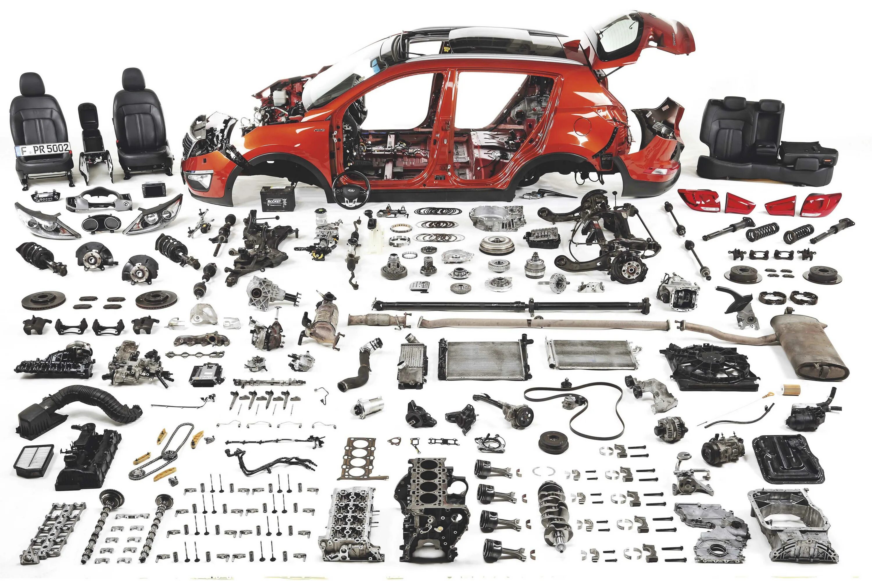 Детали машин. Запчасти автомобиля. Разобранная машина. Автомобиль по запчастям. Какие детали нужны для сборки