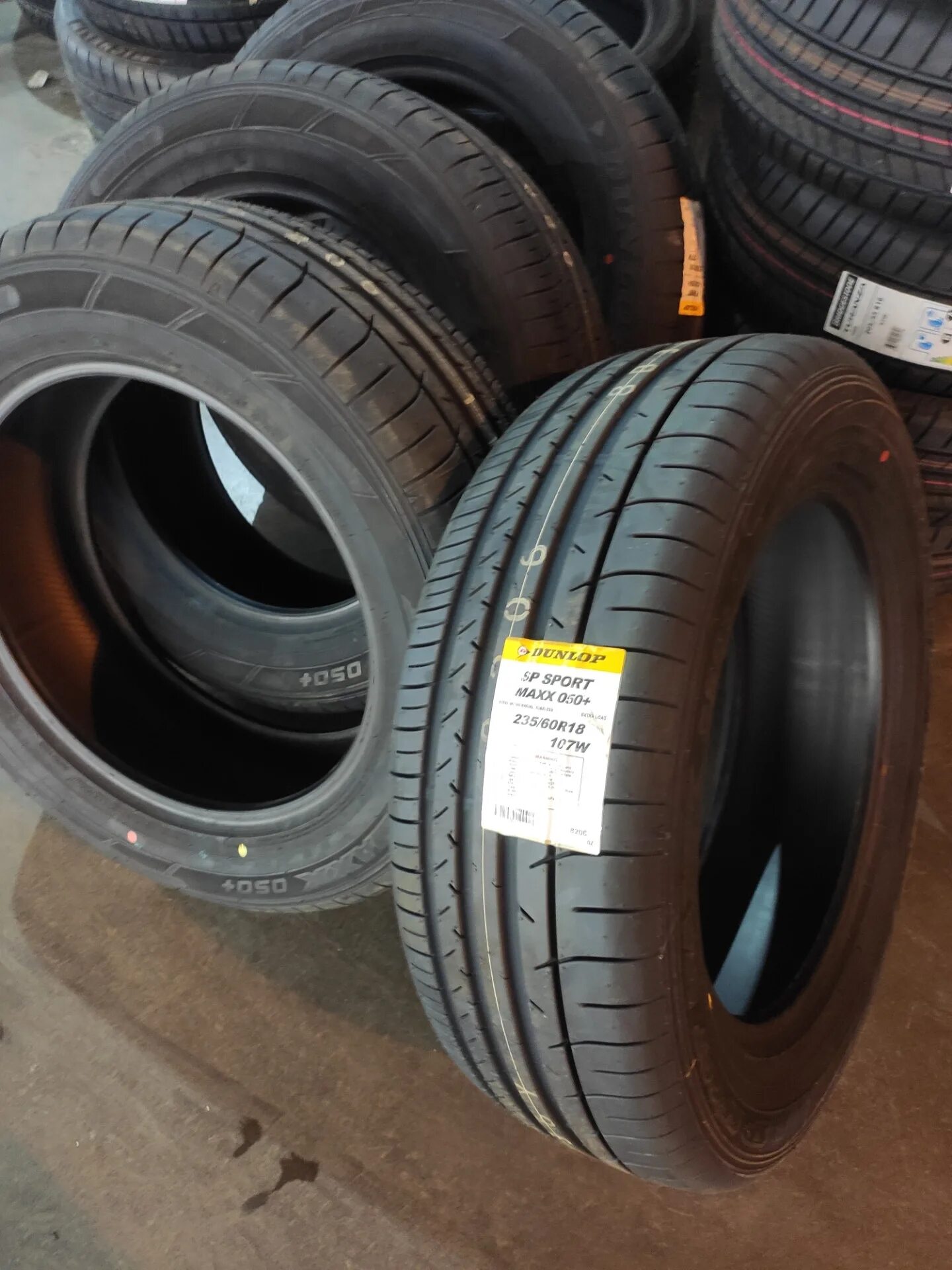 Dunlop SP Sport Maxx 050+ 235/60/18. Dunlop Sport Maxx 050+ 235/60 r18... Dunlop SP Sport Maxx 050+ 235/50 r18. Dunlop 235/60 r18 лето.