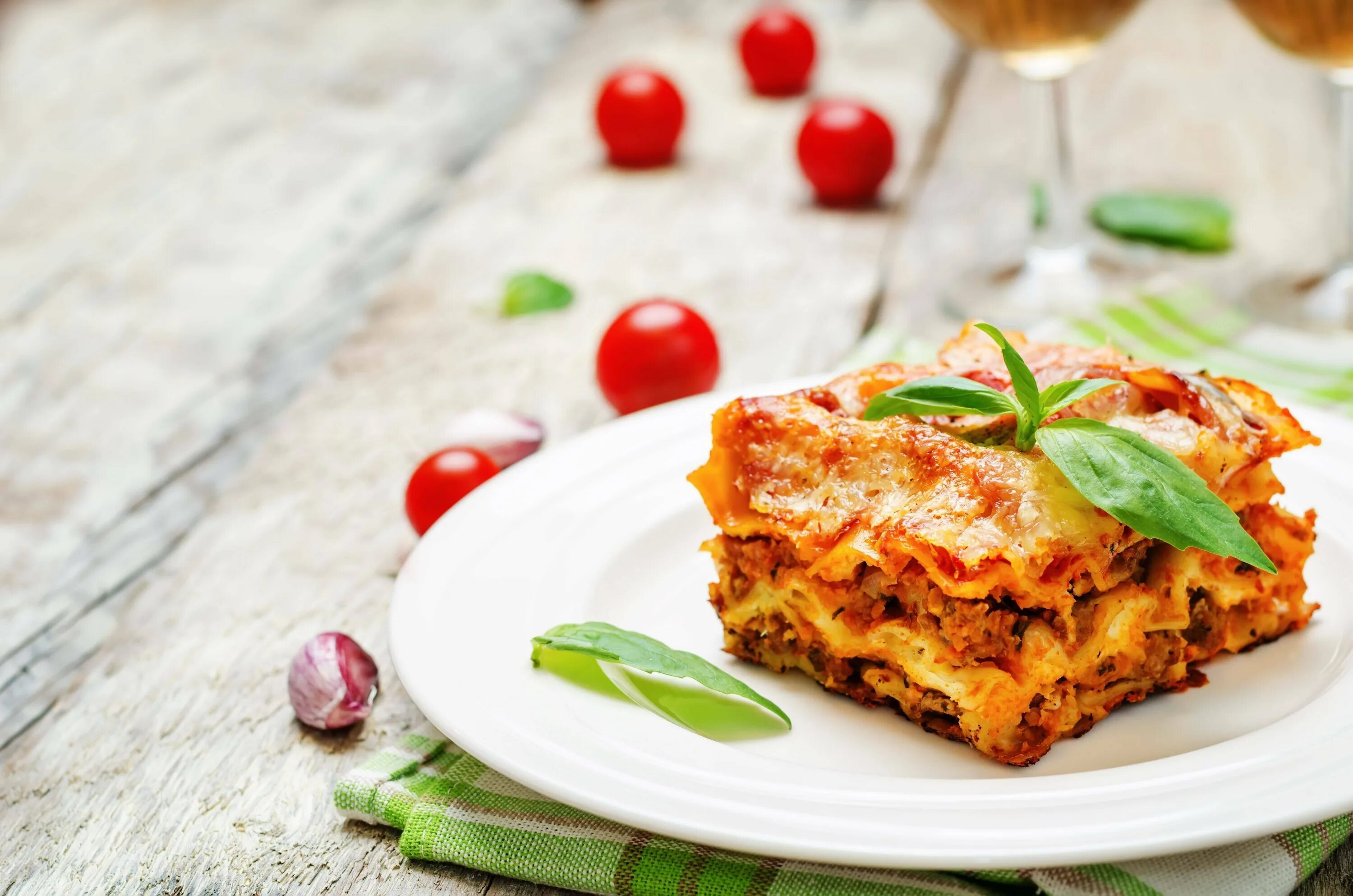 Итальянская кухня в домашних условиях. Лазанья (Lasagne). Лазанья болоньезе. Лазанья Италия. Лазанья Пармиджано.