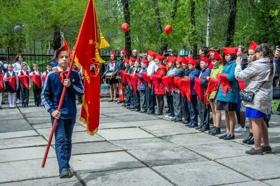 Пионеры сегодняшнего дня. День пионерии. День пионерии КПРФ. Пионеры Хакасии. Современные пионеры в России.