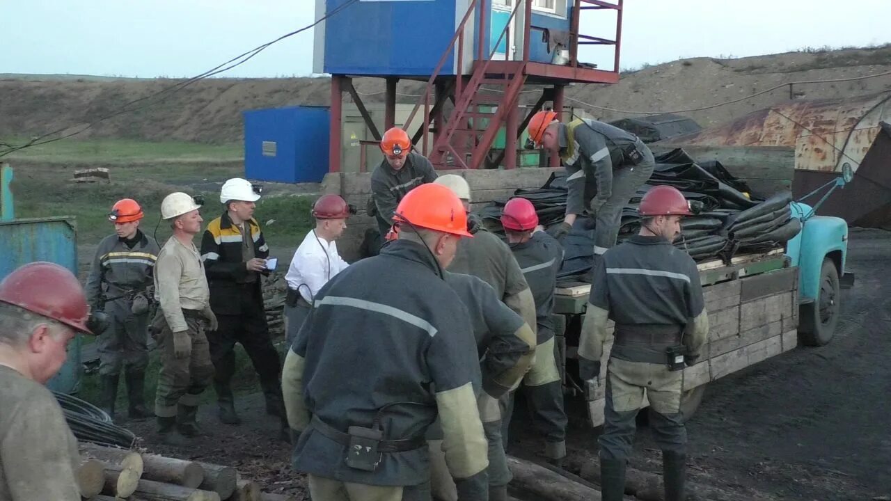 Что происходит с шахтерами в амурской области. Техника безопасности при ликвидации последствий аварии в шахте. Последствия аварий в шахте.