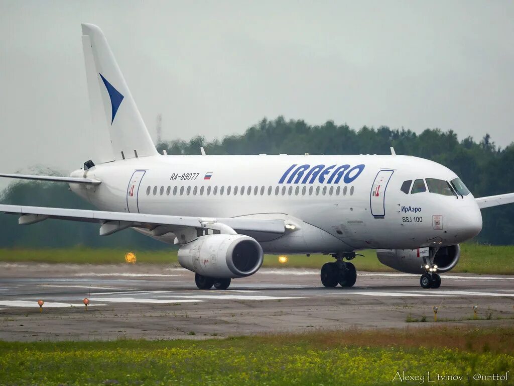 Ssj 100 x plane 11. Ssj 100 ираэро. airbus a319 iraero. sukhoi superjet 100-95 кабина x plane 11. ираэро самолеты парк.
