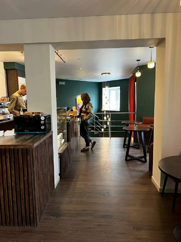 кафе в стиле футуризм. космический интерьер кафе. Karim rashid архитектура. космический интерьер кафе. ресторан будущего.