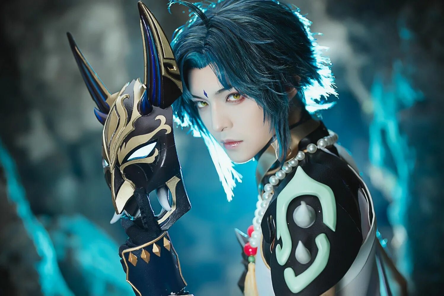 Ganyu cosplay. Сяо Геншин косплей. Косплей Сяо Геншин Импакт. Суаньни Геншин. Сяо Юнь Геншин.