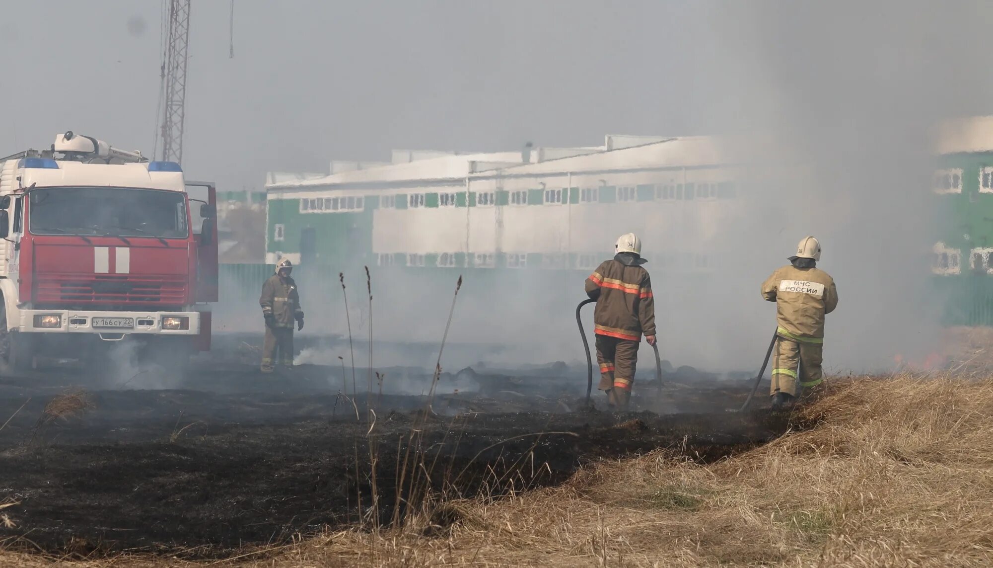 Пожар в Алтайском крае. Пожар на ЗСМК. Пожар в Бурле Алтайский край. Пожароопасные районы Алтайского края. Погода в алтайском крае казанцева