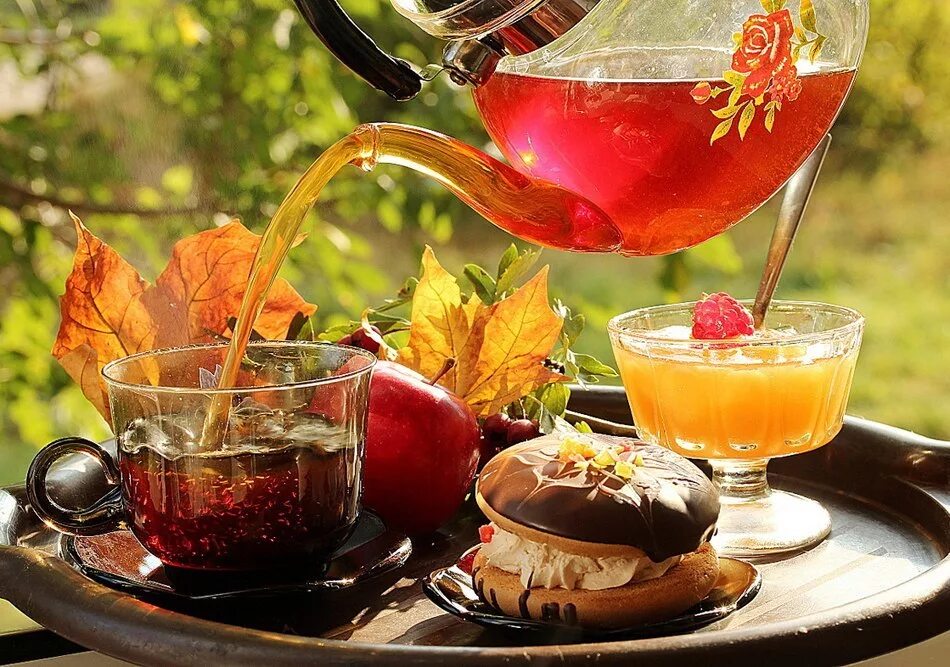 Осенний чай. Осень чай. Осеннее чаепитие. Утренний чай. Чай попьем с вареньем