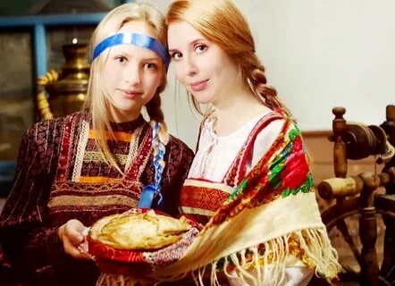 Можно гадать на масленицу на картах
