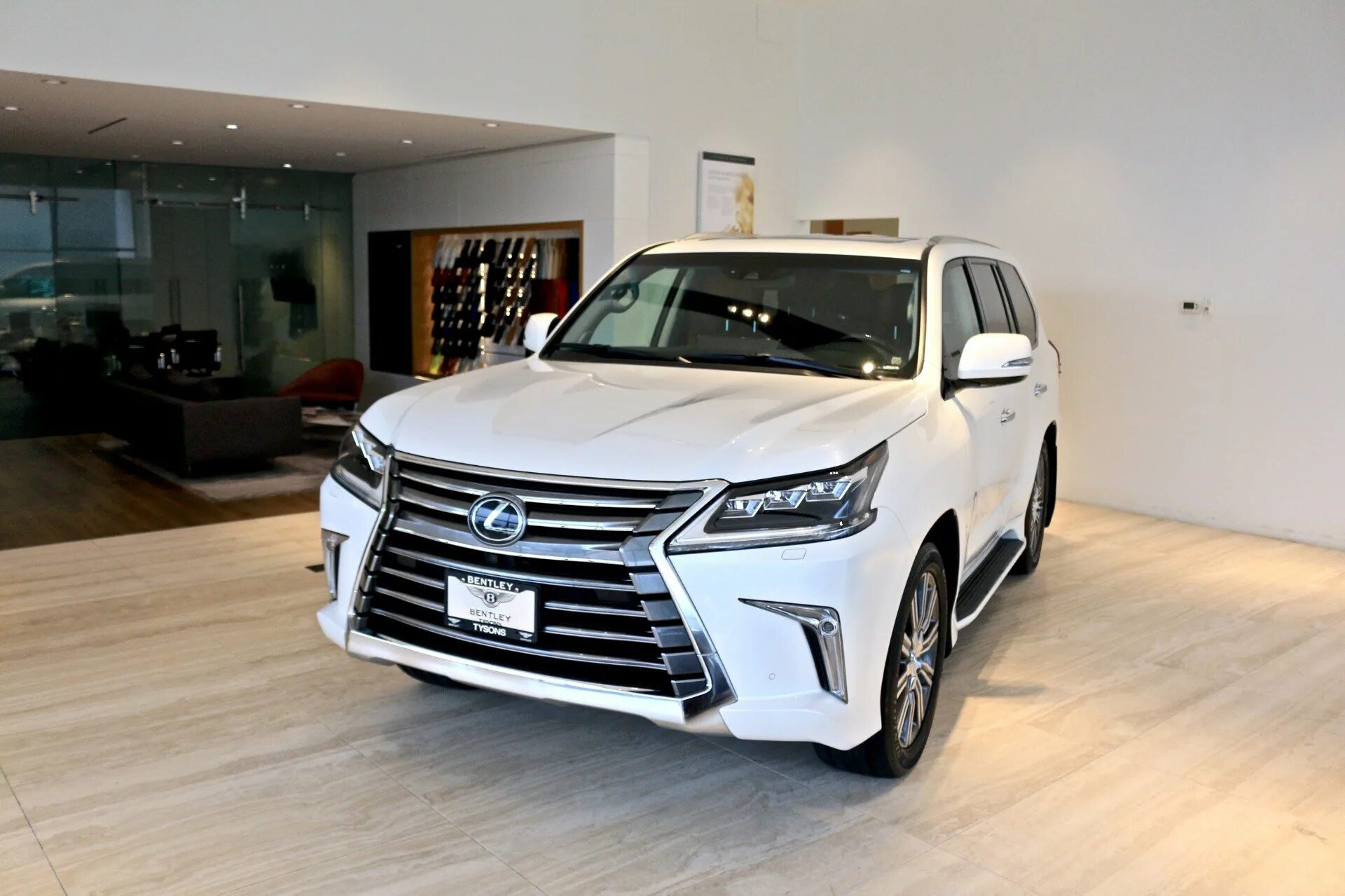 Lexus lx 580. Lexus lx 580. Лексус лх 2018. Лексус джип lx 570. Lexus lx 580.