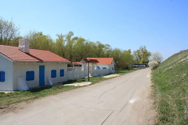 Дивногорье воронеж. Белогорье воронежская область. Костомаровский спасский монастырь воронежская область. Погода белогорье. Белогорье воронежская область пляж.
