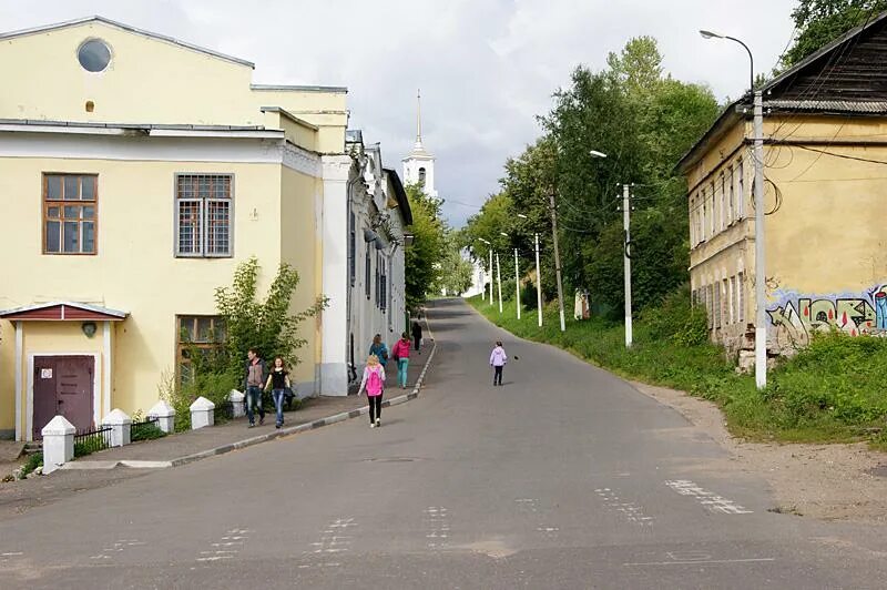 Улицы г торжок. Торжок архитектура. Улицы г торжок. Садовая улица торжок. Улицы г торжок.
