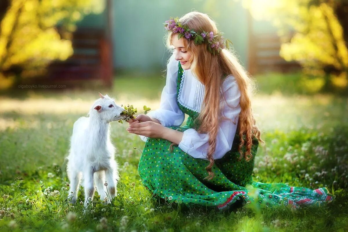 Добрый стоит