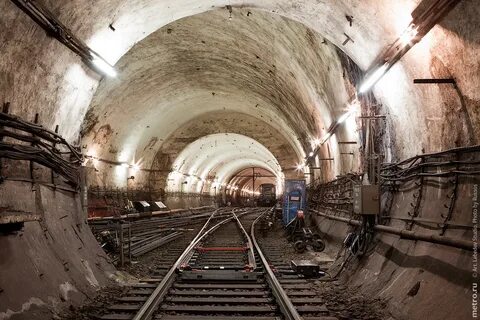 Станция метро в горе