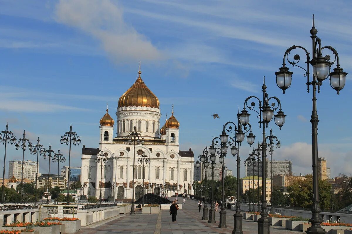 Метро у храма христа спасителя в москве на карте метро. Метро где храм христа спасителя. Храм христа спасителя снаружи. Метро где храм христа спасителя. Москва метро кропоткинская храм спасителя храм.