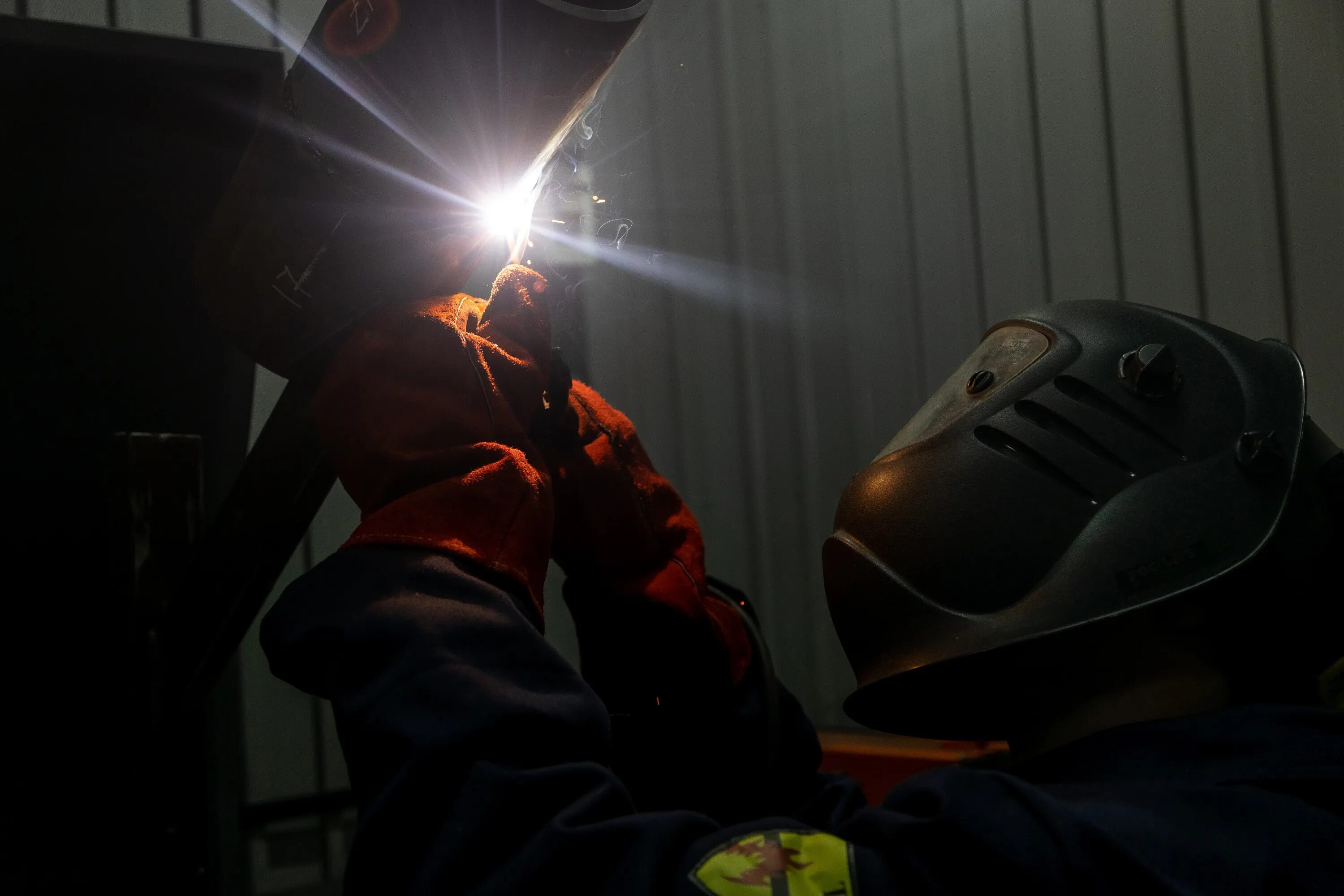 работа в самаре сварщиком. сварка. сварка для токаря. слесарь металлоконструкций. сварщик.