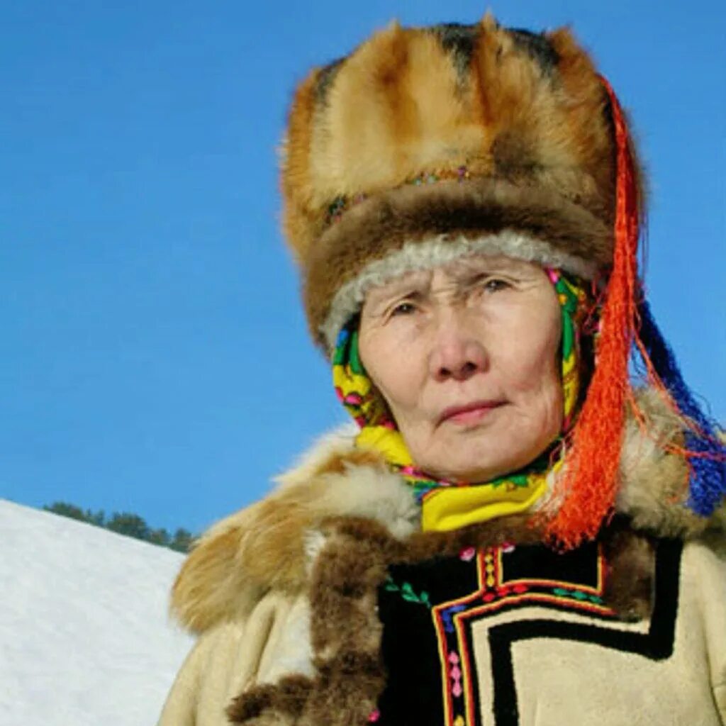 Алтайцы челканцы. Лицо алтая. Лицо алтая. Алтайские девушки в национальной одежде. Горный алтай тарасов евгений.